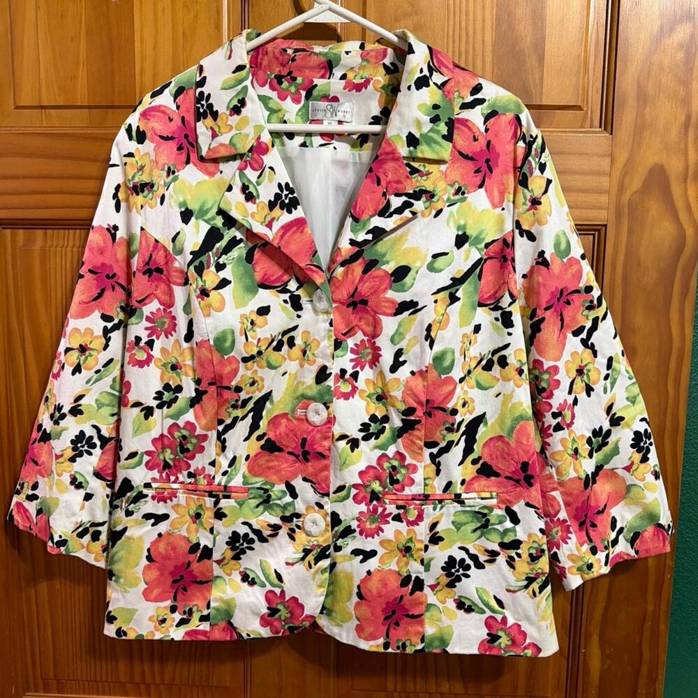 Beautiful Studio Works petite multicolor floral blazer size L